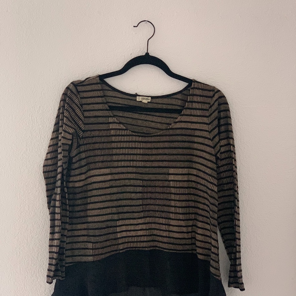 Lily White High Low Long Sleeve Top